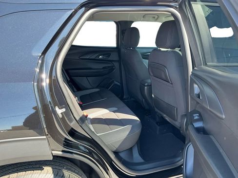 Used 2025 Chevrolet TrailBlazer LT image 23