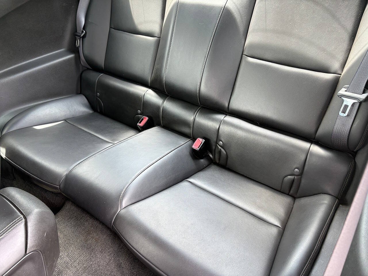 Used 2013 Chevrolet Camaro SS w/ RS Package RWD image 7