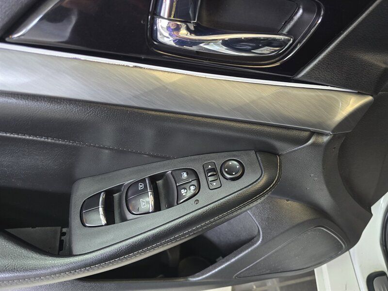 Used 2017 Nissan Maxima 3.5 SV FWD image 20