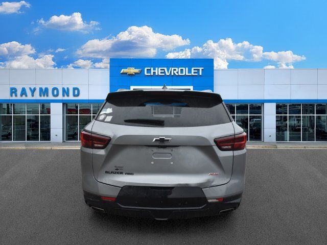 Used 2024 Chevrolet Blazer RS w/ Driver Confidence II Package AWD/4WD image 4