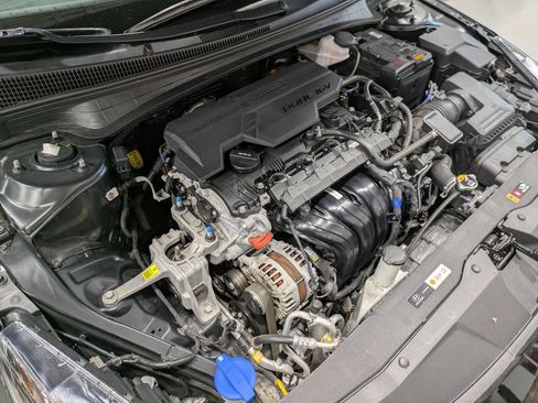 Used 2022 Hyundai Elantra SEL FWD image 30
