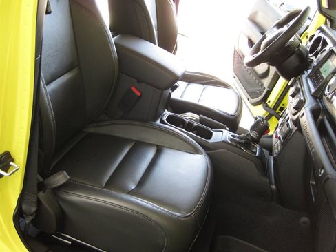 Used 2023 Jeep Wrangler Unlimited Rubicon 392 w/ Trailer Tow Package image 39