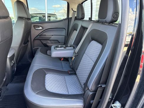 Used 2022 Chevrolet Colorado Z71 image 12
