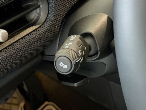 Certified 2025 MINI Cooper S image 10