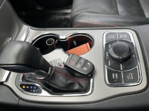 Used 2018 Jeep Grand Cherokee Trailhawk w/ Trailhawk Luxury Group image 25