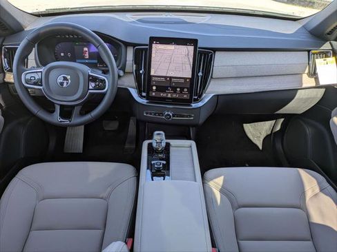 New 2026 Volvo XC90 T8 Plus w/ Protection Package Premier image 11