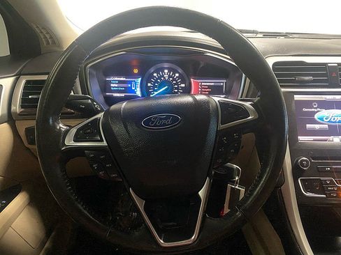 Used 2016 Ford Fusion Energi SE image 18