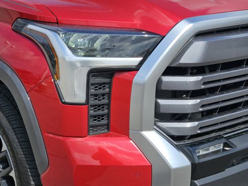 Used 2024 Toyota Tundra Limited image 6