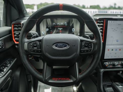 Used 2025 Ford Ranger Raptor AWD/4WD image 38