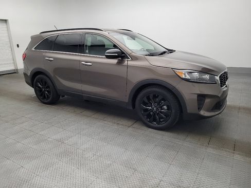 Used 2019 Kia Sorento S image 11