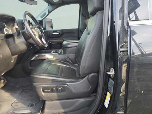 Used 2020 GMC Sierra 3500 Denali w/ Denali Ultimate Package image 12