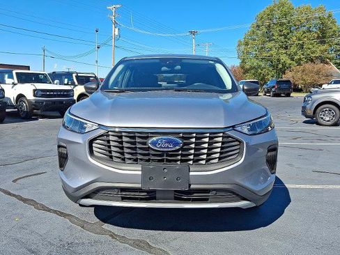 Certified 2023 Ford Escape Active image 2