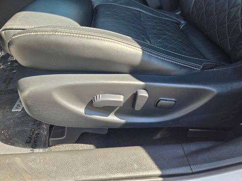 Used 2020 Nissan Maxima Platinum w/ Sport Mat Group FWD image 12