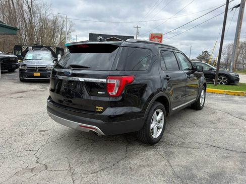 Used 2016 Ford Explorer XLT w/ Equipment Group 202A image 5