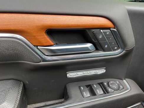 Used 2022 GMC Sierra 1500 Denali image 14