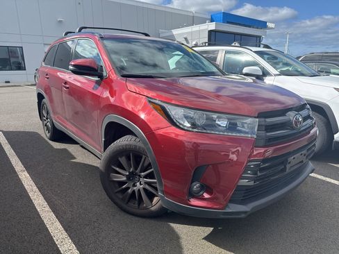 Used 2019 Toyota Highlander SE image 6