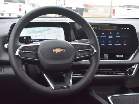 New 2026 Chevrolet Equinox LT w/ LPO, Floor Liner Package image 19