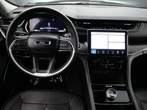 Used 2022 Jeep Grand Cherokee L Limited RWD image 7
