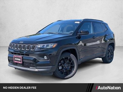 New 2026 Jeep Compass Latitude AWD/4WD image 1