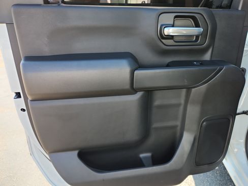 Used 2025 Chevrolet Silverado 2500 W/T AWD/4WD image 26