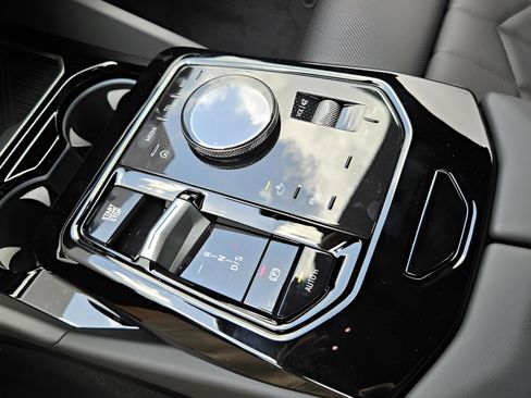 New 2026 BMW 530i w/ M Sport Package image 25