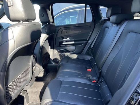 New 2025 Mercedes-Benz GLA 250 4MATIC image 12