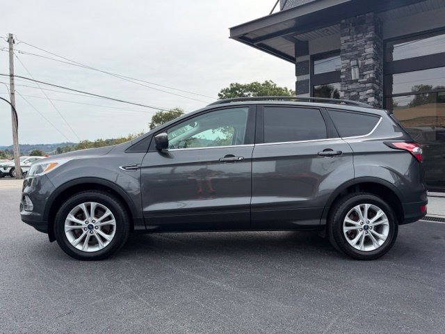 Used 2018 Ford Escape SE w/ SE Sync 3 Package AWD/4WD image 15