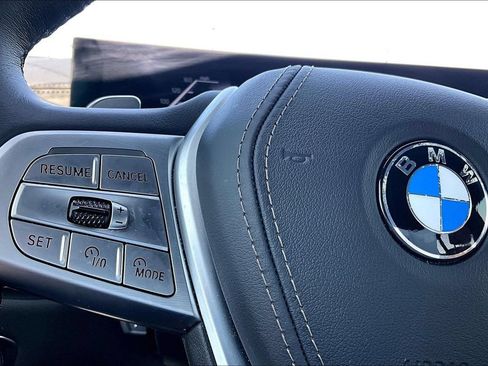 Used 2025 BMW X7 xDrive40i AWD/4WD image 24