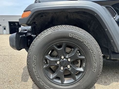 Used 2022 Jeep Wrangler Unlimited Sport AWD/4WD image 20
