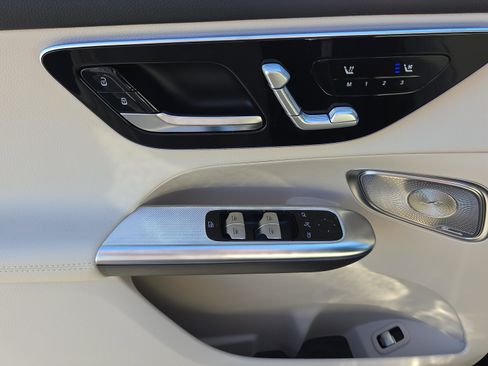New 2026 Mercedes-Benz GLC 300 image 17