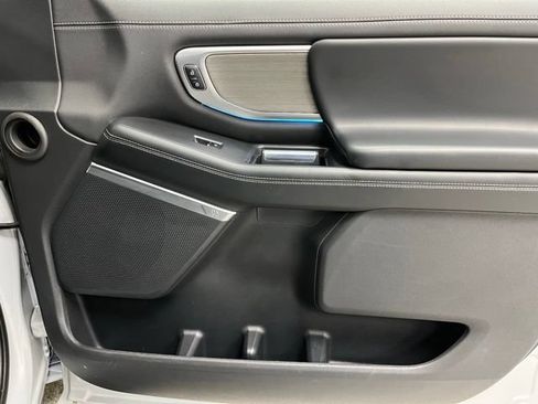 Used 2025 Ford Expedition Platinum AWD/4WD image 55