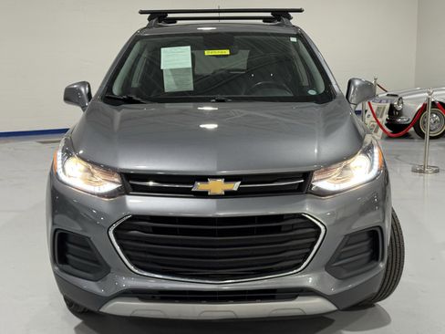 Used 2020 Chevrolet Trax LT w/ Driver Confidence Package image 18