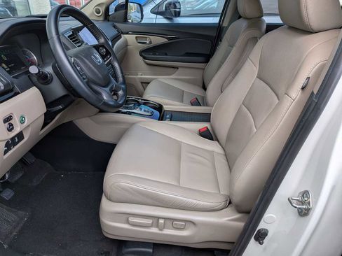 Certified 2019 Honda Pilot Touring image 15