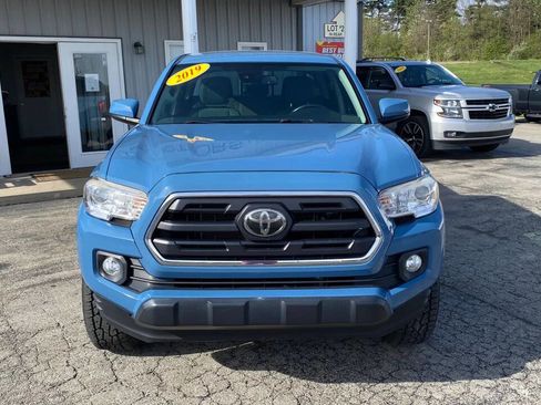 Used 2019 Toyota Tacoma SR5 RWD image 8