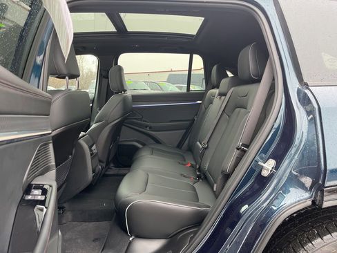 Used 2025 Jeep Wagoneer S Limited image 27