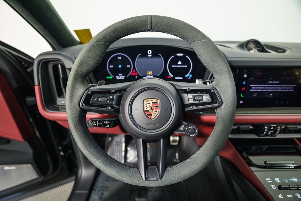 Certified 2026 Porsche Cayenne GTS AWD/4WD image 23