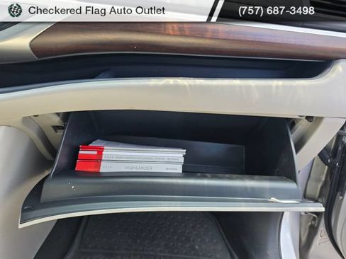 Used 2016 Toyota Highlander Limited Platinum AWD/4WD image 48