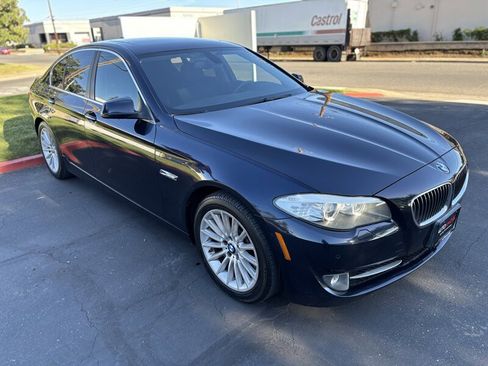 Used 2011 BMW 535i Sedan image 3