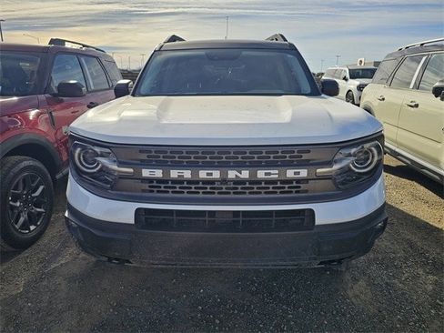 Used 2023 Ford Bronco Sport Badlands image 2