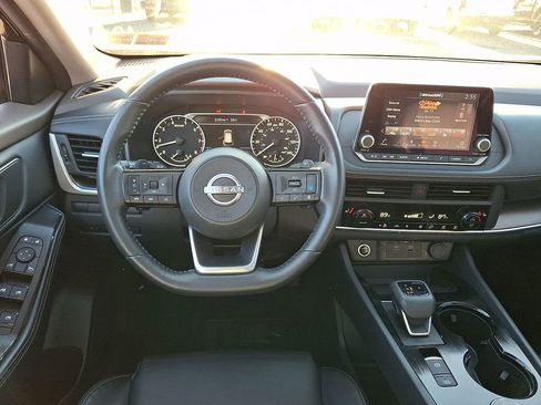 Certified 2023 Nissan Rogue SV w/ SV Premium B Package image 12