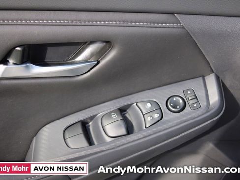 New 2025 Nissan Sentra SV image 11