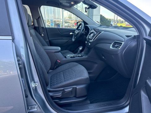 Used 2024 Chevrolet Equinox LT FWD image 29