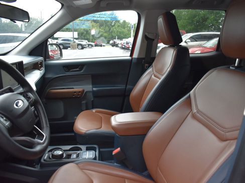 Used 2024 Ford Maverick Lariat w/ 4K Tow Package image 16