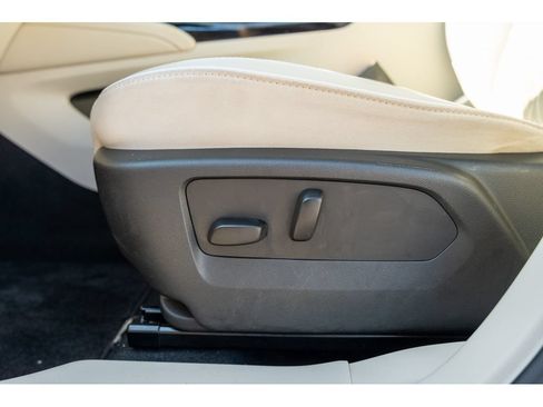 Used 2023 Buick Envision Avenir FWD image 15
