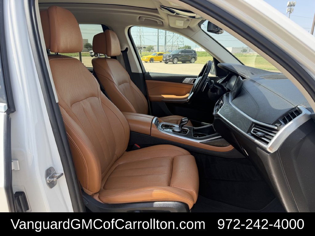 Used 2022 BMW X7 xDrive40i w/ Premium Package AWD/4WD image 32