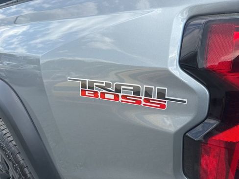 Used 2024 Chevrolet Colorado Trail Boss w/ Technology Package image 29
