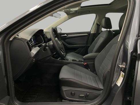 New 2025 Volkswagen Jetta SE image 26