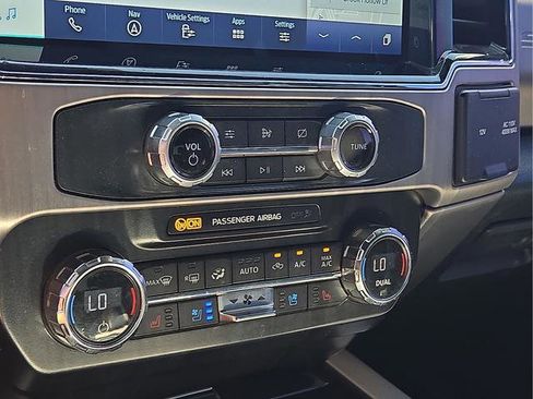 Used 2022 Ford F250 Platinum AWD/4WD image 14