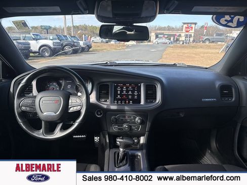 Used 2023 Dodge Charger R/T w/ Blacktop Package image 38