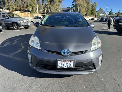 Used 2013 Toyota Prius Three image 6